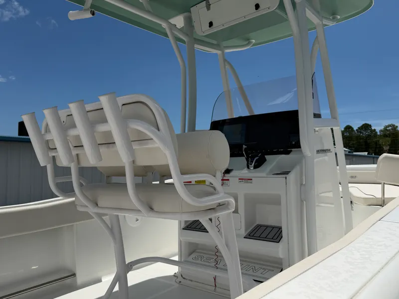 Slide: The Image of Sea Hunt ULTRA 234 2024 - 24