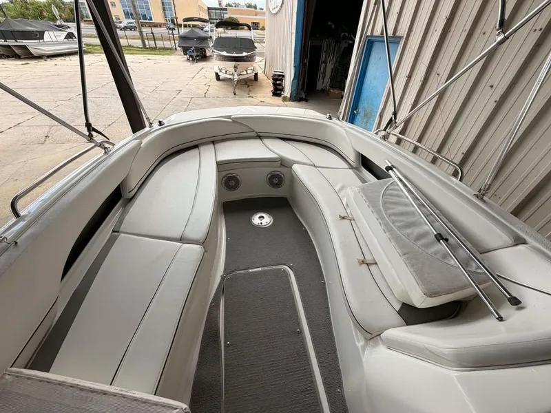Slide: The Image of Bayliner 197 Deck Boat 2008 - 3