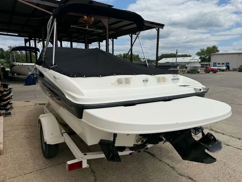 Slide: The Image of Bayliner 185 Bowrider 2008 - 8