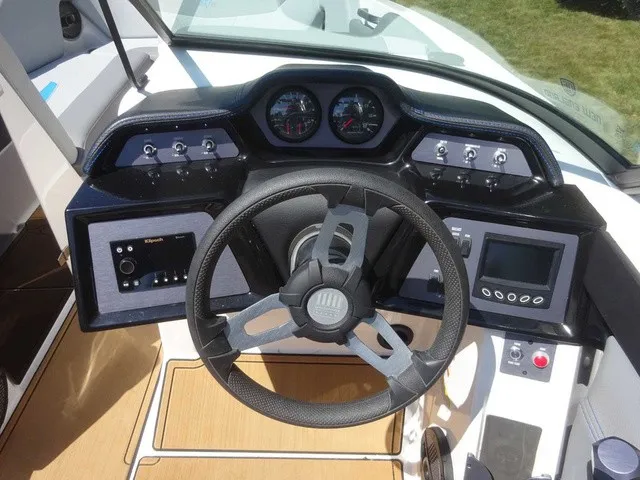 Slide: The Image of MasterCraft NXT24 2023 - 14