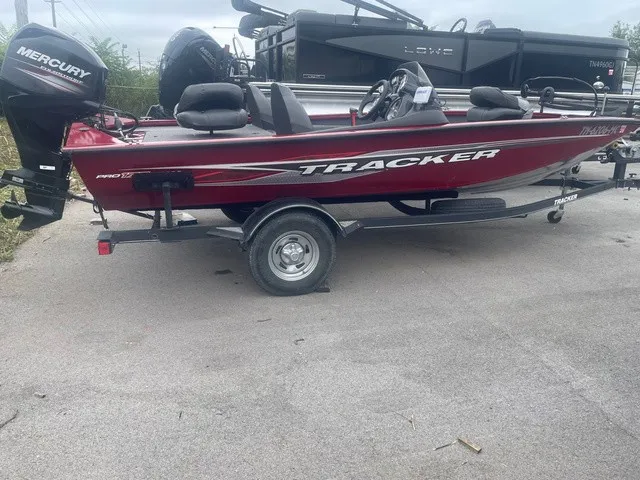 The Image of Tracker Pro Team 175 TXW 2019 - 1