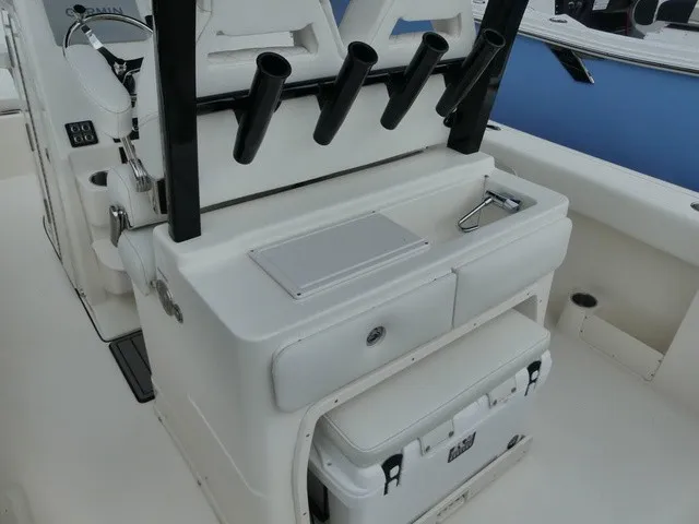 Slide: The Image of Key West 260 Center Console 2026 - 9