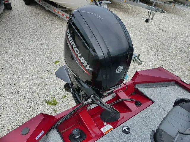 Slide: The Image of Tracker Pro Team 175 TXW 2020 - 4