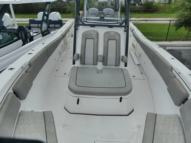 Slide: The Image of Sea Fox 328 Commander 2021 - 17