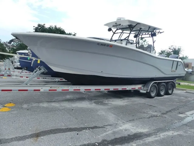 Slide: The Image of Sea Fox 328 Commander 2021 - 2