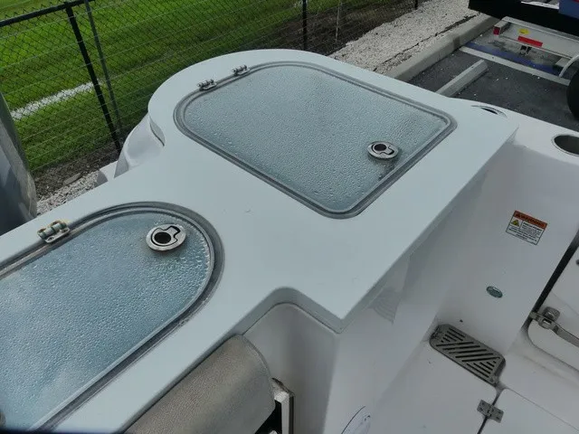 Slide: The Image of Sea Fox 328 Commander 2021 - 7