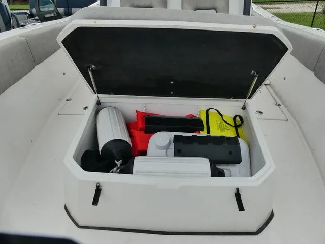 Slide: The Image of Sea Fox 328 Commander 2021 - 19