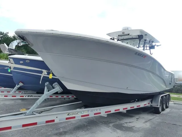 The Image of Sea Fox 328 Commander 2021 - 1