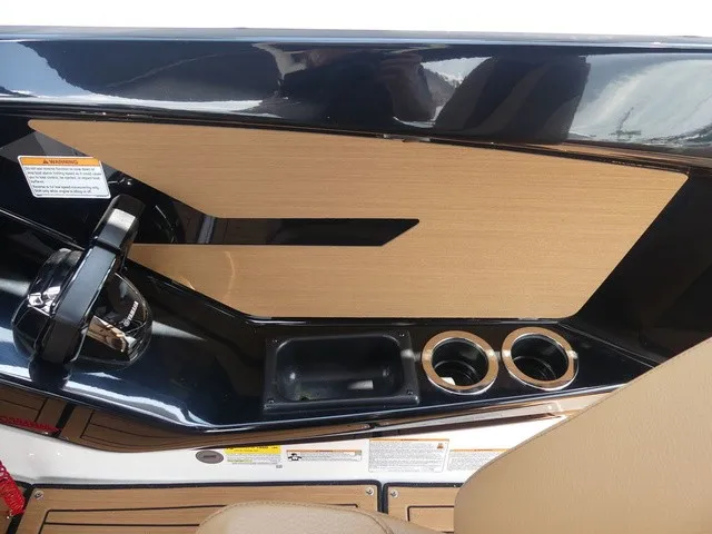 Slide: The Image of Yamaha 222SD 2025 - 25
