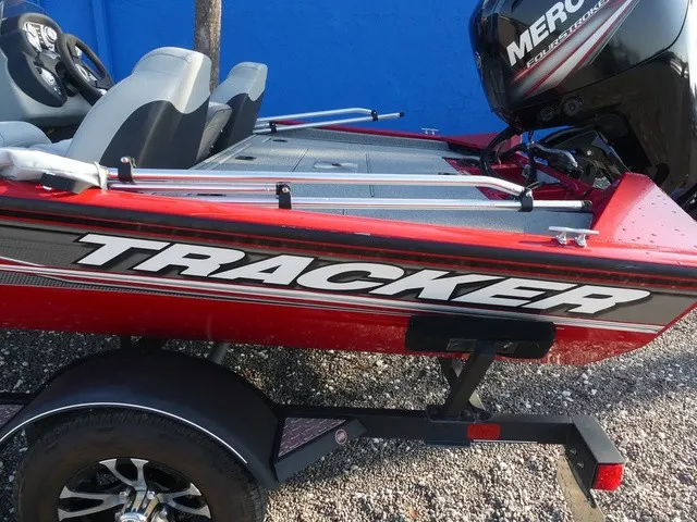 Slide: The Image of Tracker Pro Team 175 TXW 2016 - 8