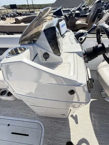 Slide: The Image of G3 322 SS SALTWATER SERIES Pontoon Pontoon/Tritoon Tr 2021 - 32