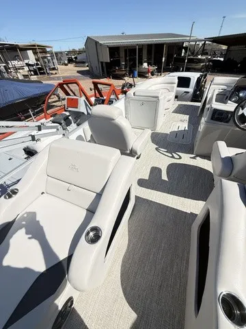 Slide: The Image of G3 322 SS SALTWATER SERIES Pontoon Pontoon/Tritoon Tr 2021 - 22