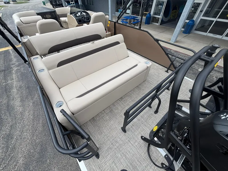 Slide: The Image of Bentley Pontoons 223 Legacy Swingback 2027 - 33