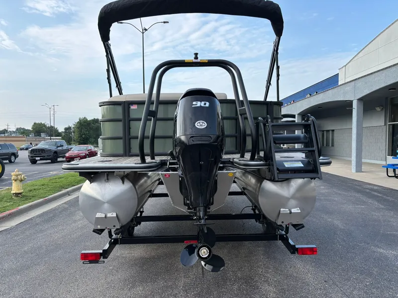 Slide: The Image of Bentley Pontoons 200 LEGACY CRUISE XL 2027 - 8