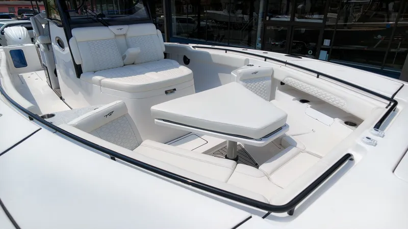 Slide: The Image of Tidewater 330CC 2027 - 23