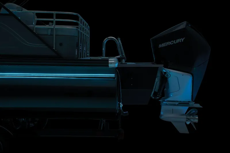 Slide: The Image of Regency 230 LE3 Sport 2025 - 60