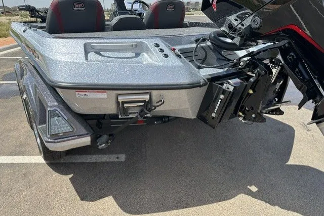 Slide: The Image of 2026 Ranger Z520 boat rear view, showcasing sleek design and advanced motor setup. - 4
