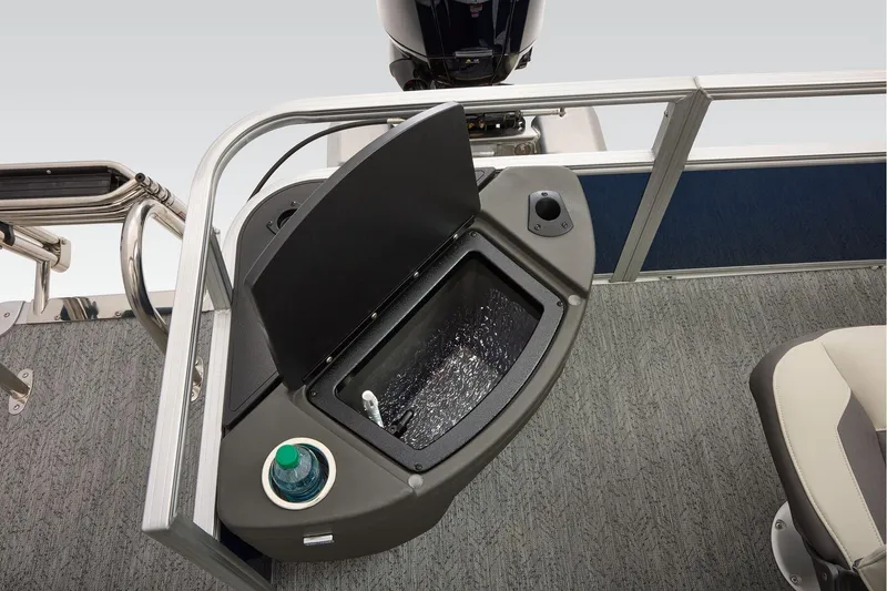 Slide: The Image of Sun Tracker Bass Buggy 18 DLX 2026 - 81