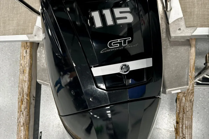 Slide: The Image of 2022 Avalon LSZ 2285 CR boat with a 115 CT Command Thrust engine. - 22