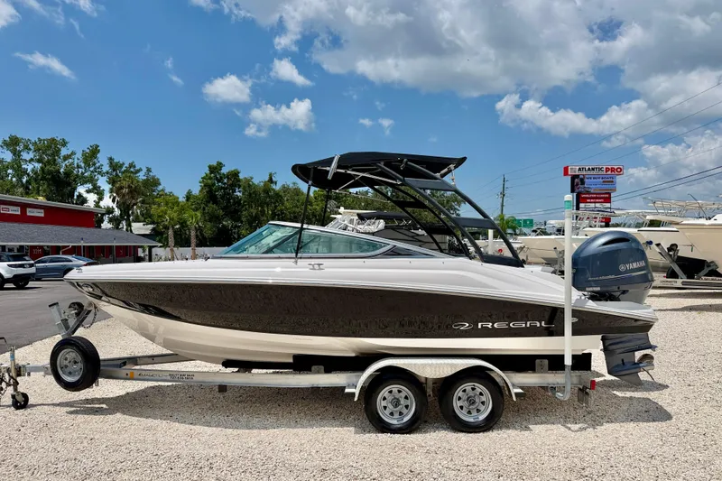 The Image of Regal 21 OBX 2020 - undefined