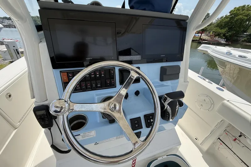 Slide: The Image of Pursuit S 248 Sport - 6