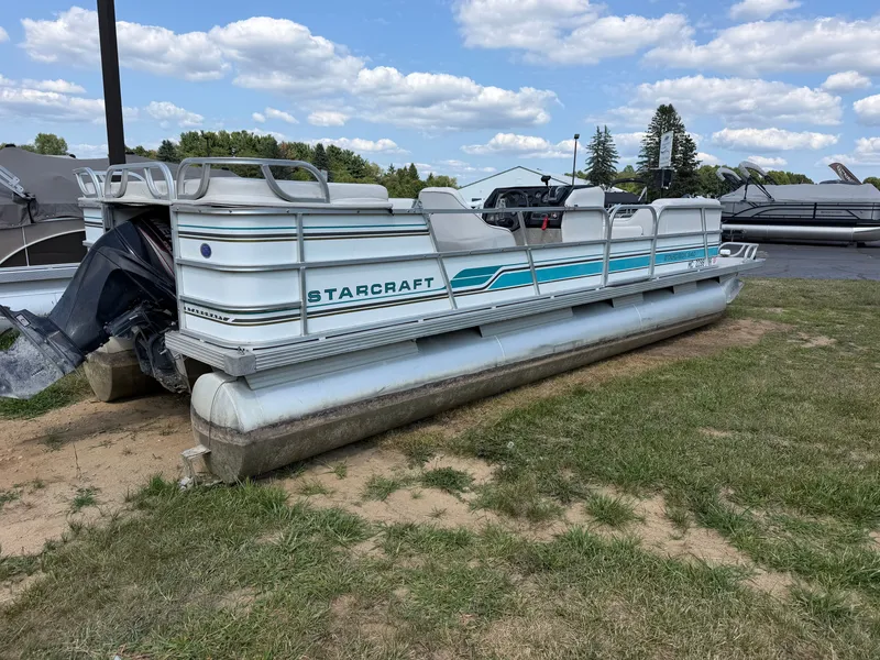 The Image of Starcraft 240 Stardeck Pontoon 1994 - undefined