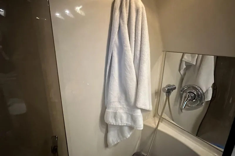 Slide: The Image of Enclosed Shower - 48