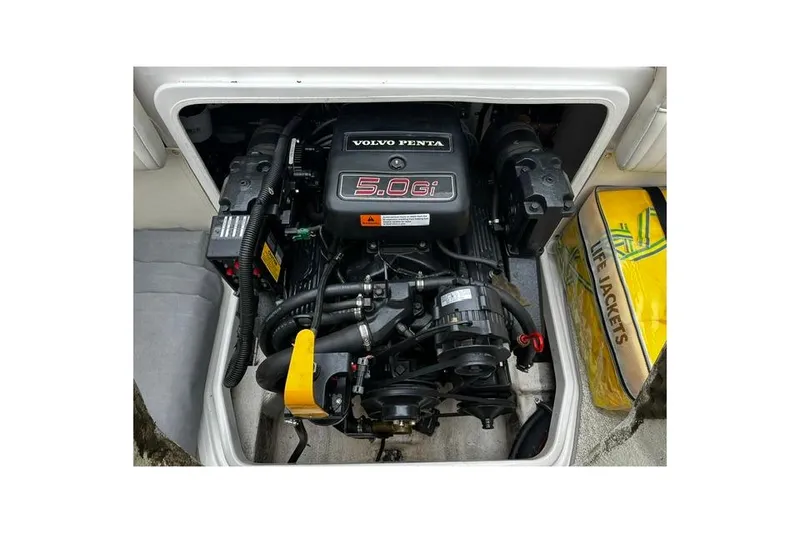 Slide: The Image of Engine compartment of 1999 Chris-Craft 200 Bowrider SS with Volvo Penta 5.0Gi engine. - 25
