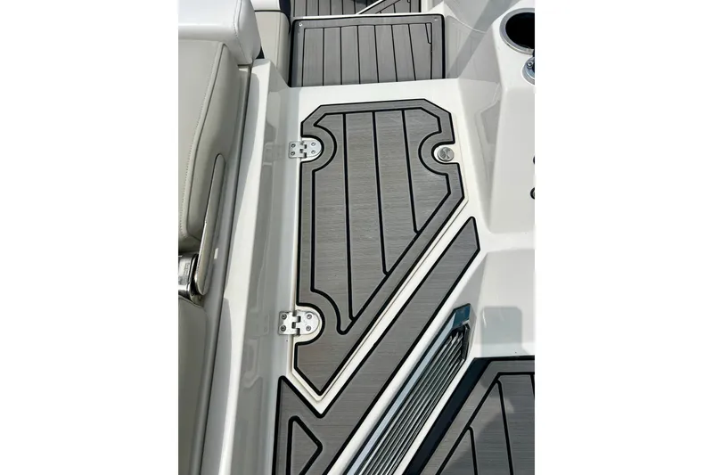 Slide: The Image of 2023 Starcraft SVX 211 IO boat deck with sleek, modern design and durable materials. - 43