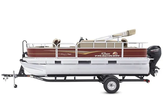 Slide: The Image of Sun Tracker Bass Buggy 18 DLX 2022 - 15
