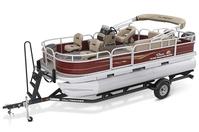 Slide: The Image of Sun Tracker Bass Buggy 18 DLX 2022 - 12
