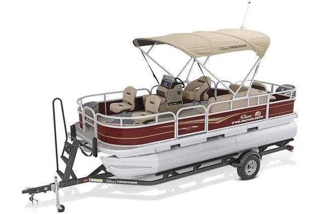 Slide: The Image of Sun Tracker Bass Buggy 18 DLX 2022 - 13