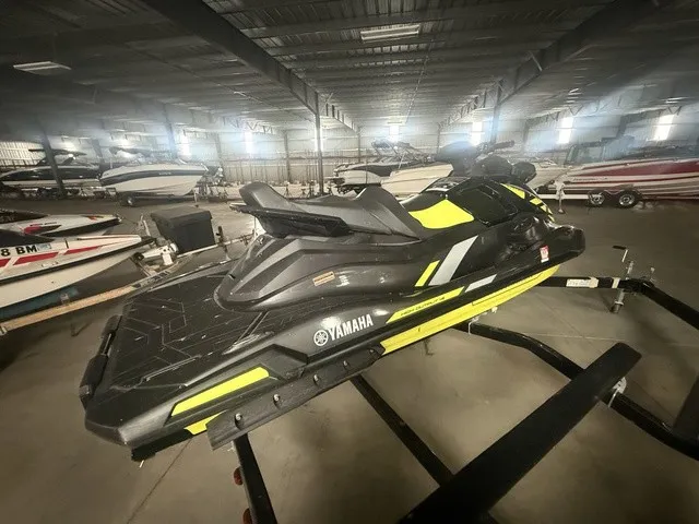Slide: The Image of Yamaha VX Cruiser 2021 - 3