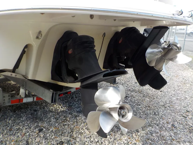 Slide: The Image of Two powerful propellers at the stern of a 2006 Monterey 298SC Super Sport. - 6