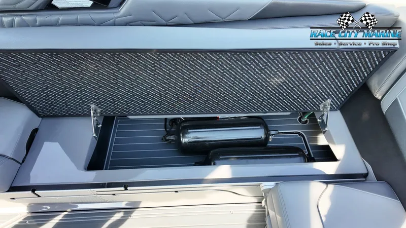Slide: The Image of Nautique P25 PARAGON 2022 - 51