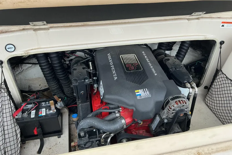 Slide: The Image of Volvo Penta engine in 2003 Glastron GX225 boat, featuring a 5.7 GXi model. - 8