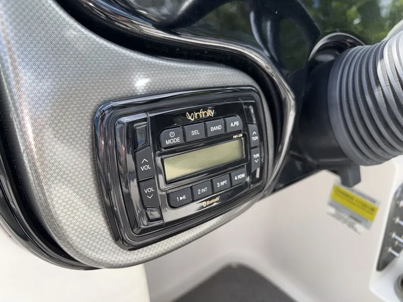 Slide: The Image of Close-up of an Infinity audio system on a Starcraft 211 SCX boat. - 23