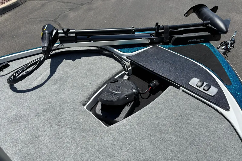 Slide: The Image of Trolling motor on a 2027 Nitro Z17 boat deck, featuring Minn Kota equipment. - 6