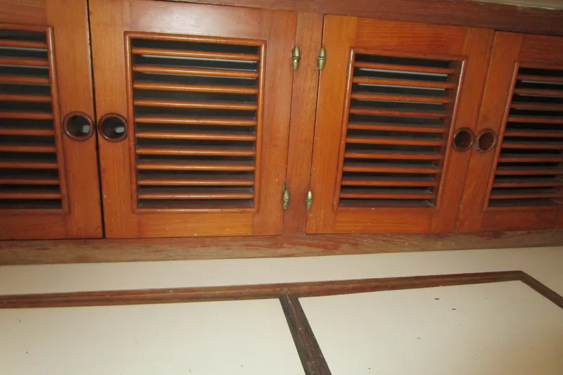 Slide: The Image of Cabinets galley - 40