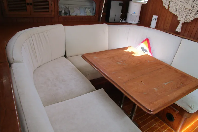 Slide: The Image of Settee - 45