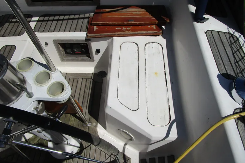 Slide: The Image of Starboard cockpit - 20