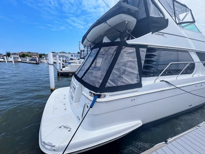 Slide: The Image of Carver Yachts 450 Voyager Pilothouse 1999 - 20
