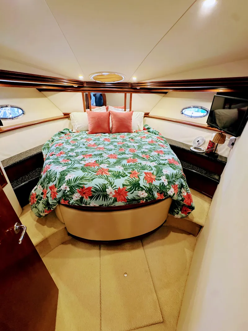 Slide: The Image of Carver Yachts 450 Voyager Pilothouse 1999 - 60