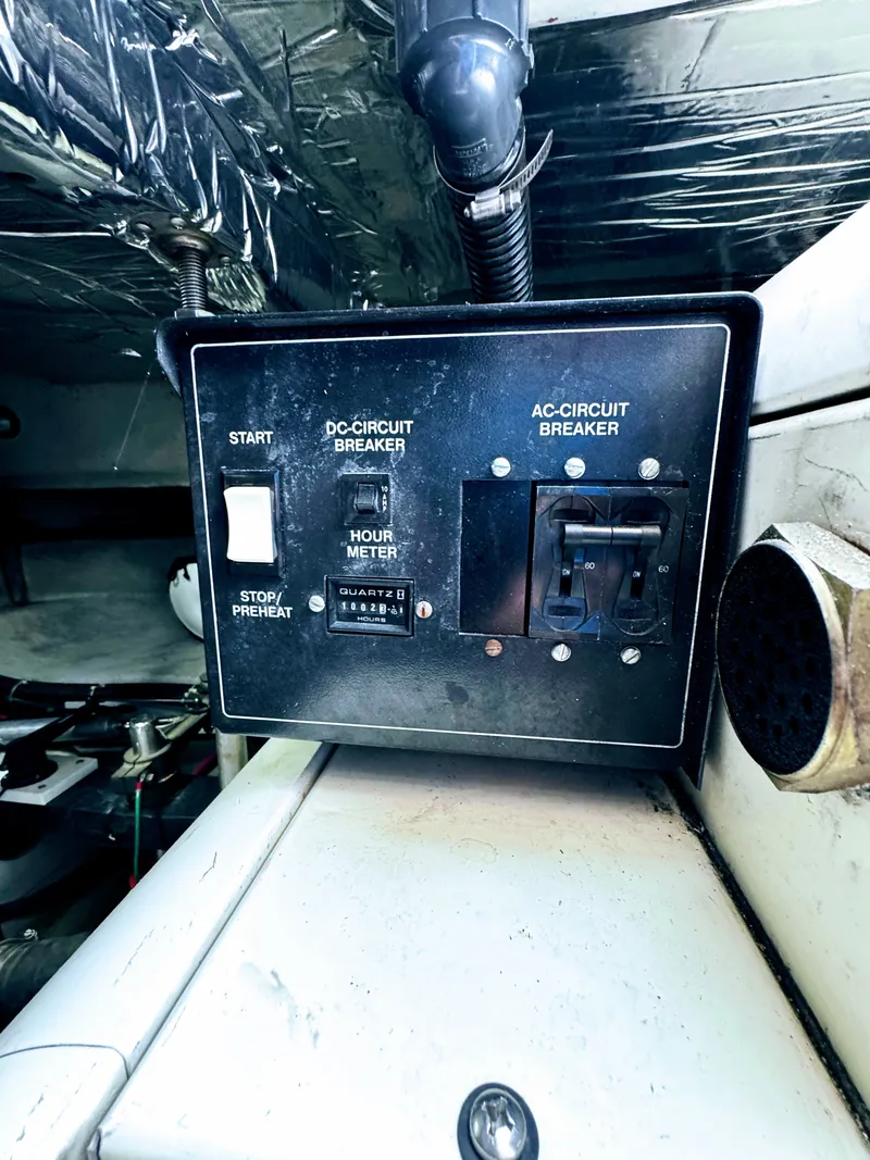 Slide: The Image of Carver Yachts 450 Voyager Pilothouse 1999 - 93