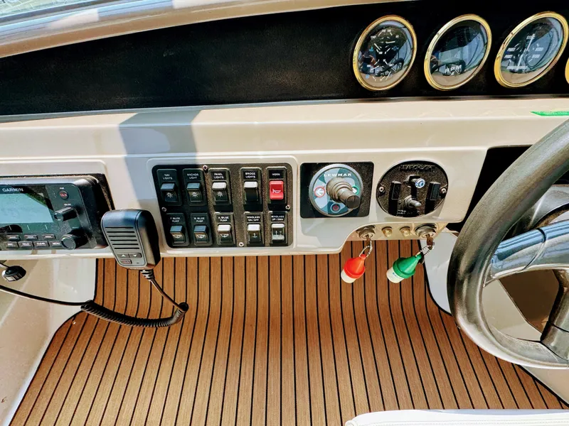 Slide: The Image of Carver Yachts 450 Voyager Pilothouse 1999 - 38