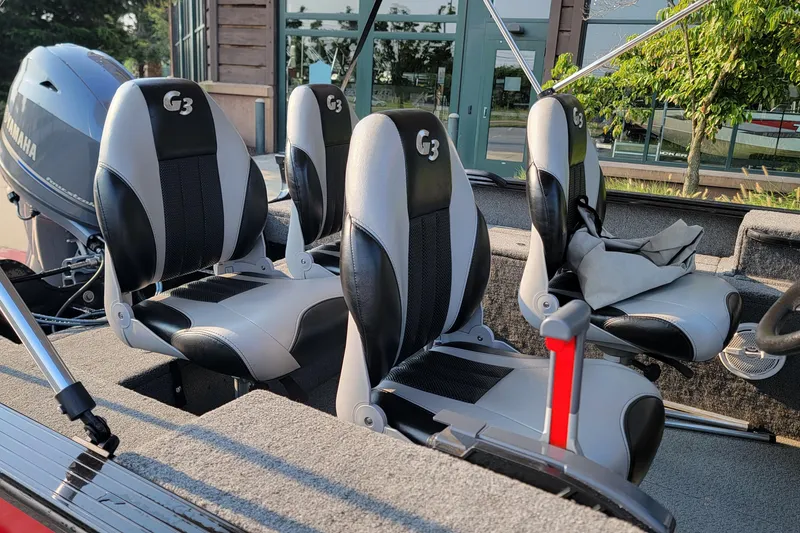 Slide: The Image of 2014 G3 Angler V164 F boat interior with Yamaha motor and comfortable seating. - 4