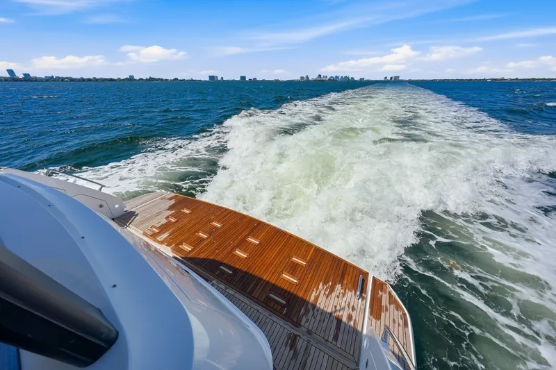 Slide: The Image of Azimut 68 2025 - 94