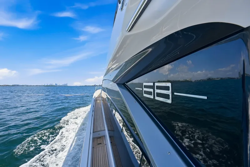 Slide: The Image of Azimut 68 2025 - 170