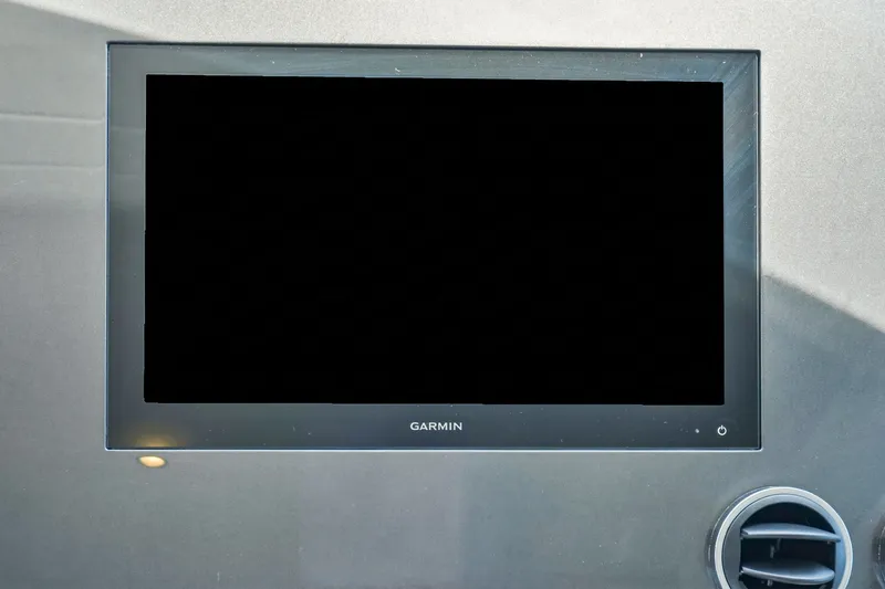 Slide: The Image of Azimut 68 2025 - 163