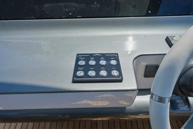 Slide: The Image of Azimut 68 2025 - 83